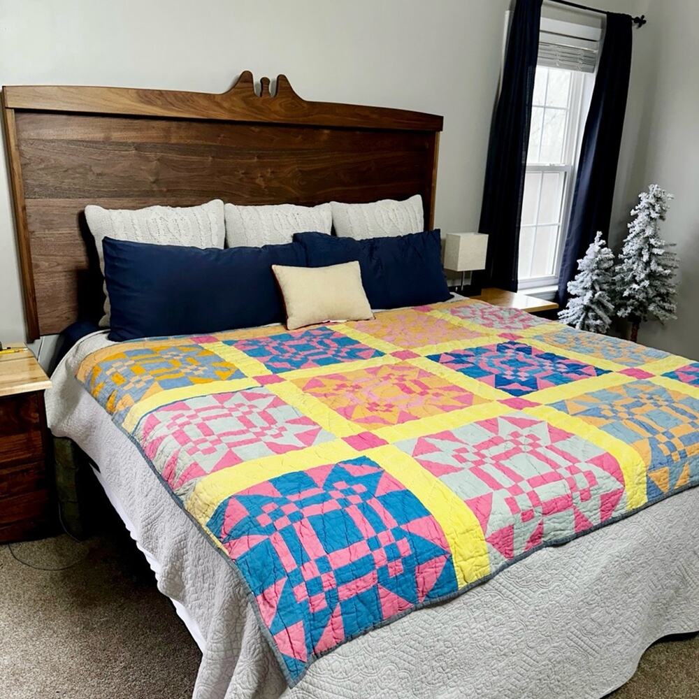 Vintage 1930s Pastel Pink Yellow Blue Patchwork Star Quilt Baptist Fan